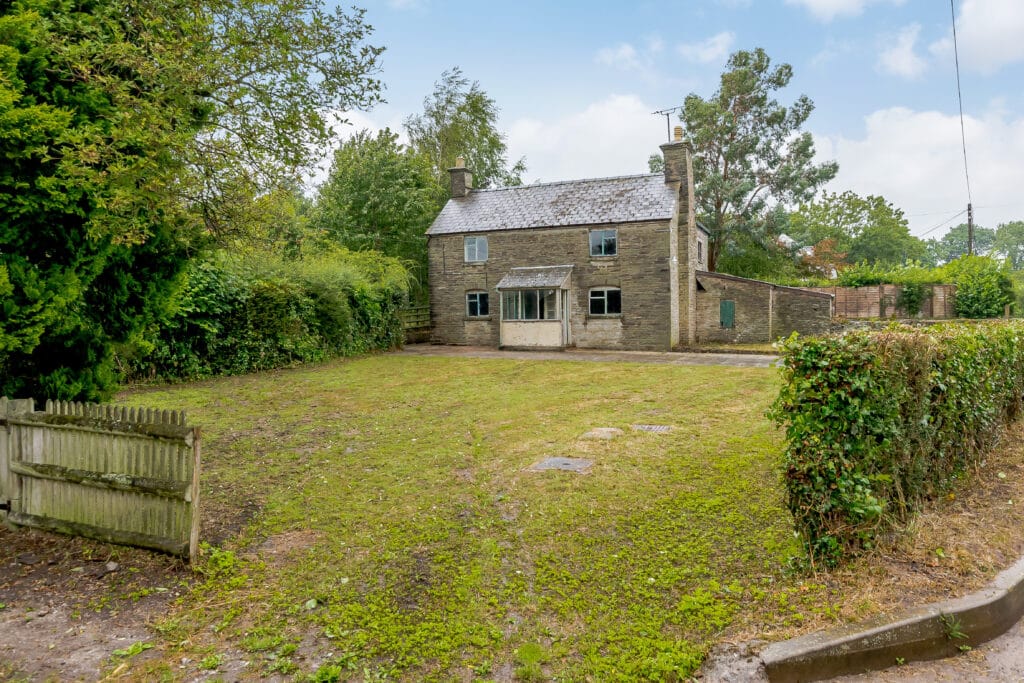 George's Cottage, Bamford – Updated 2023 Prices