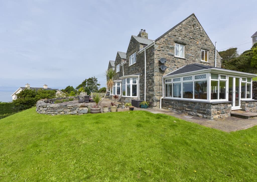 Mynydd ar Mor property